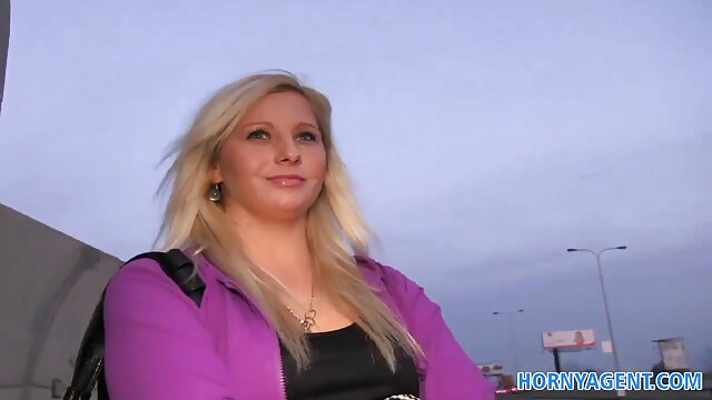 Les noirs baisent extrait gratuit de film porno une brune et jouissent dans la bouche